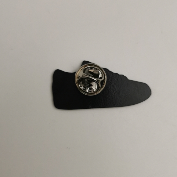 Nike Brooch Mini Air Jordan Shoes Miniature - Picture 3 of 7